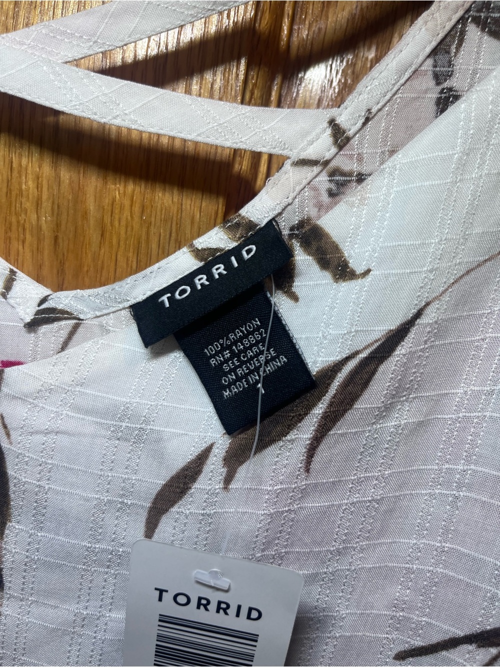 NWT Torrid 1(1X) Ivory Floral Double Layer Cami Adjustable spaghetti Straps - Picture 5 of 7